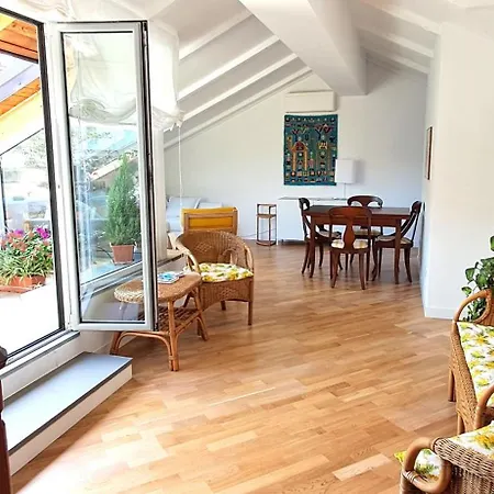 Appartement Mansarda Con Terrazzo Centralissima Milaan