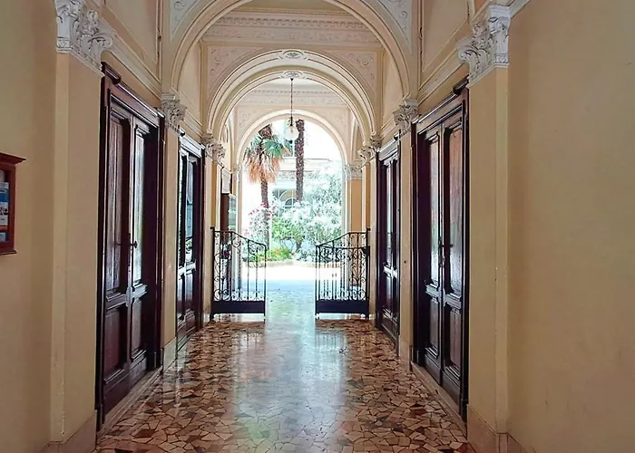 Mansarda Con Terrazzo Centralissima Daire