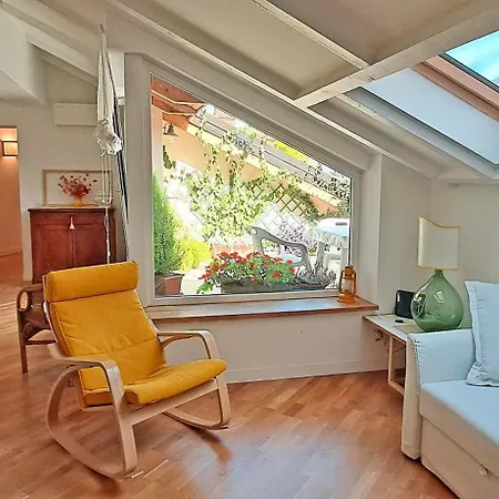 Appartement Mansarda Con Terrazzo Centralissima